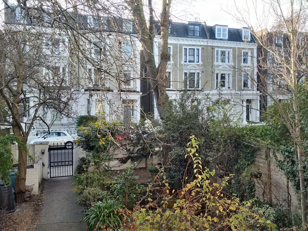 Апартаменти Luxury Holland Park, Sleeps 2, Free S'Fast Wifi Лондон Екстер'єр фото